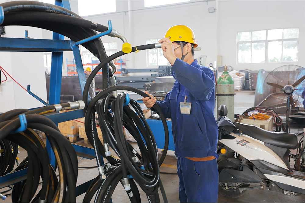 1763517939662305.jpg 撬毛台车2.jpg