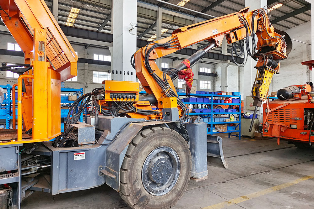 1763531222874701.jpg 撬毛台车-1.jpg