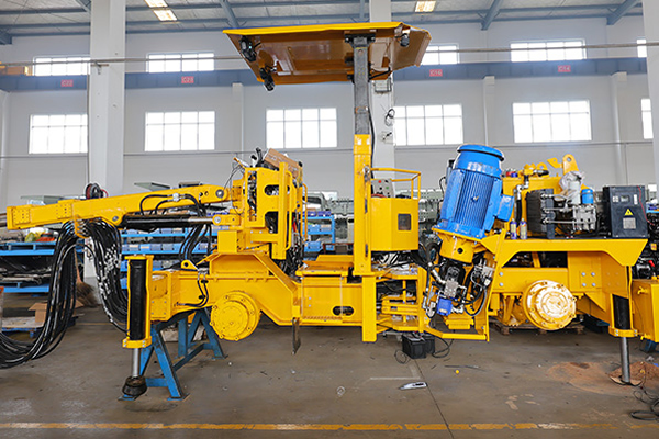 单臂凿岩台车维修项目案例