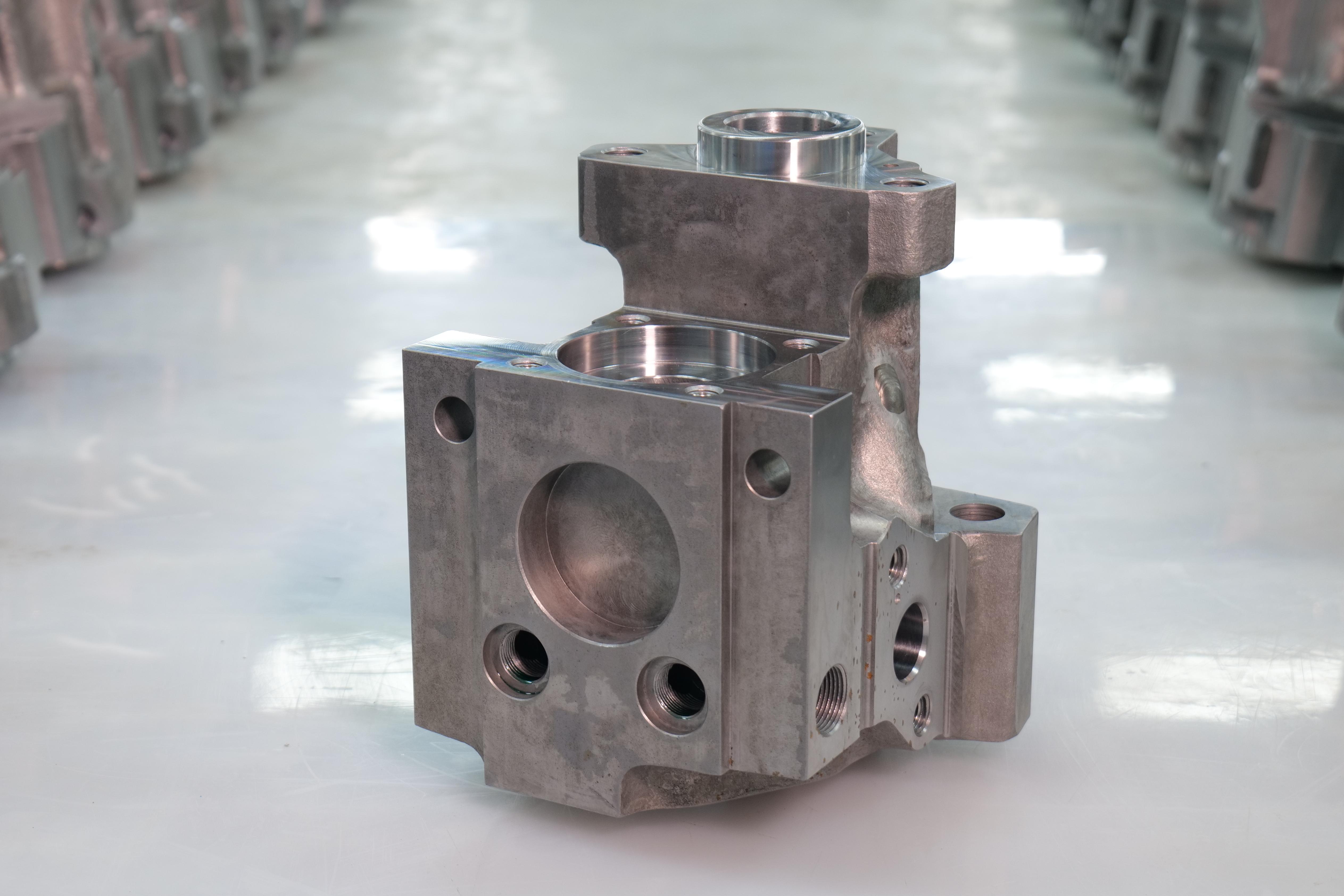 A18DL液压凿岩机配件 缸体